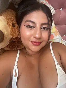 Roxy luck online show from 12, 11, 2025