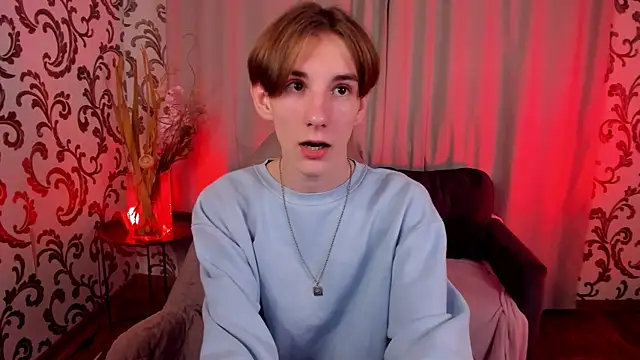 Snapshot of ted_lun chatting on 13, 11, 2025 ted lun online show from 13, 11, 2025