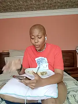 Snapshot of Prettyflowea chatting on 8, 11, 2025 Prettyflowea online show from 8, 11, 2025