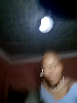 Snapshot of Prettyflowea chatting on 8, 11, 2025 Prettyflowea online show from 8, 11, 2025