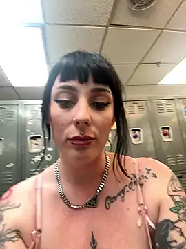 Snapshot of LoveDovexxx chatting on 6, 1, 2026 LoveDovexxx online show from 6, 1, 2026
