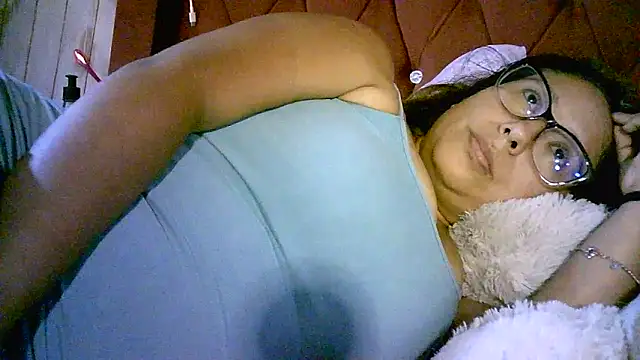 Zulreyna online show from 7, 4, 2026