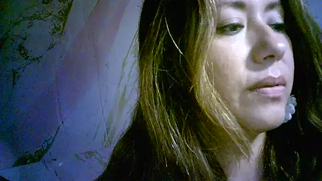 Zulreyna online show from 10, 3, 2026