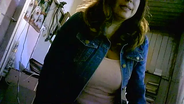 Snapshot of Zulreyna chatting on 25, 4, 2026 Zulreyna online show from 25, 4, 2026