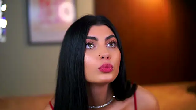 Snapshot of RavennaDArcy chatting on 11, 11, 2025 RavennaDArcy online show from 11, 11, 2025