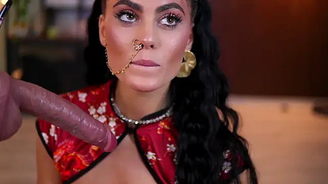 RavennaDArcy online show from 10, 4, 2026