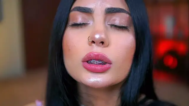 RavennaDArcy online show from 21, 11, 2025