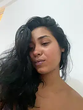 Chiara Altieri online show from 9, 4, 2026