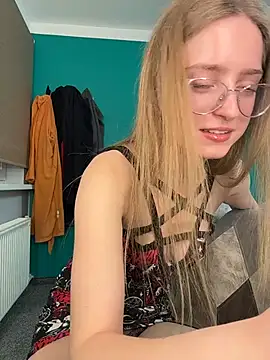 EveLunny online show from 17, 1, 2026