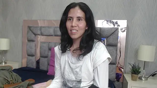 GiselaZivic online show from 16, 12, 2025