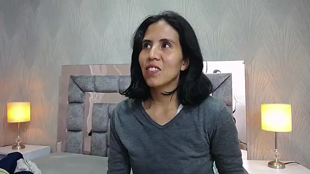 Snapshot of GiselaZivic chatting on 23, 5, 2026 GiselaZivic online show from 23, 5, 2026