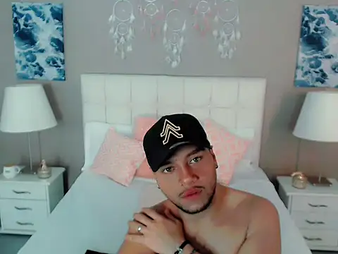 sebastian cruz  online show from 14, 11, 2025