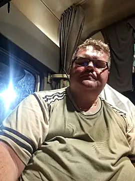 Snapshot of Grase44 chatting on 9, 5, 2026 Grase44 online show from 9, 5, 2026