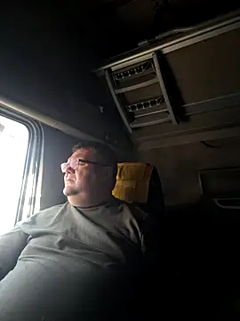 Grase44 online show from 6, 3, 2026