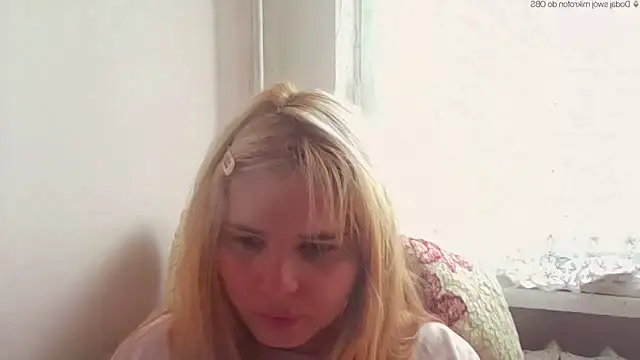 Snapshot of HornyElena chatting on 11, 5, 2026 HornyElena online show from 11, 5, 2026