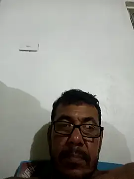 Snapshot of bruno_324278 chatting on 8, 5, 2026 bruno 324278 online show from 8, 5, 2026