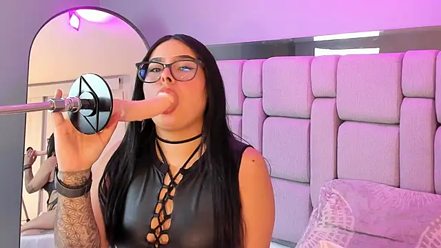 Amy whittee online show from 5, 12, 2025