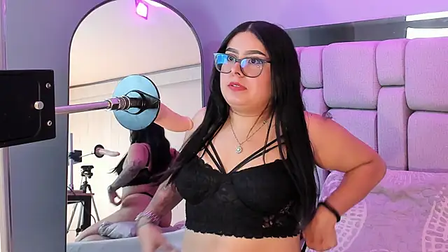 Amy whittee online show from 4, 12, 2025