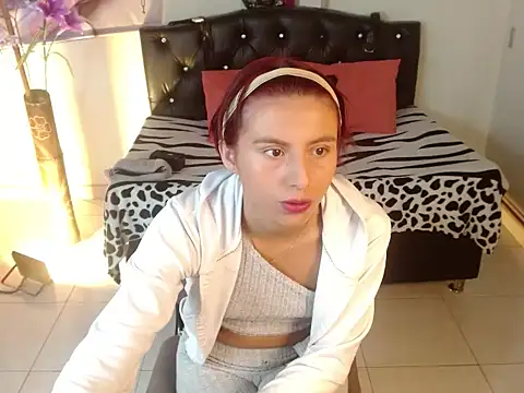 Snapshot of LuluKiss_ chatting on 6, 1, 2026 LuluKiss online show from 6, 1, 2026