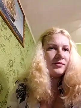 Snapshot of Steshaa chatting on 7, 11, 2025 Steshaa online show from 7, 11, 2025