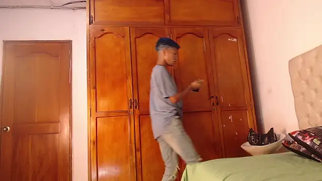 Tessachains 2  online show from 14, 2, 2026