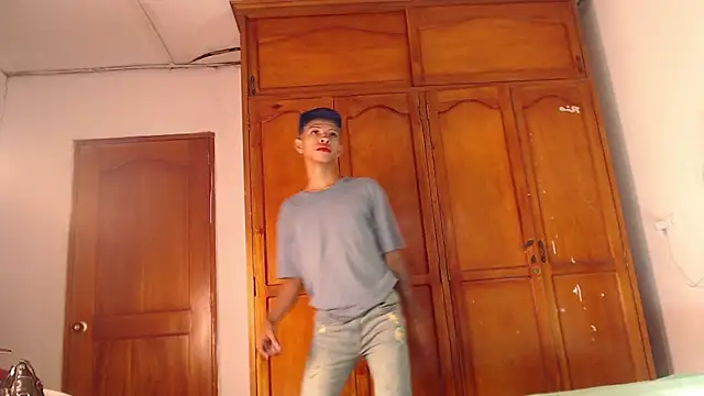 Tessachains 2  online show from 14, 2, 2026