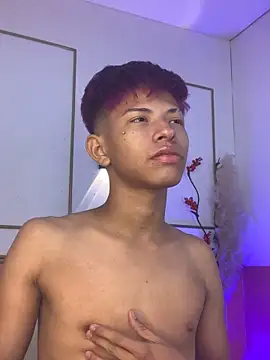 Tessachains 2  online show from 12, 11, 2025