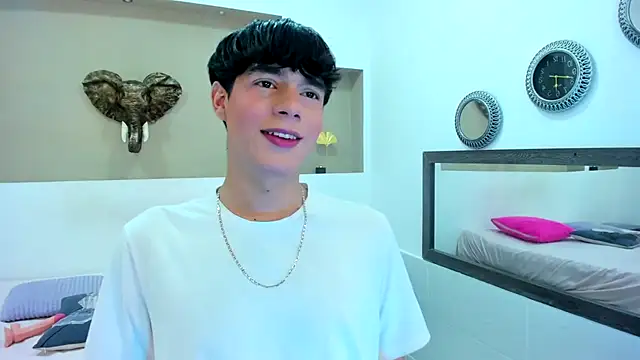 Snapshot of Isaac_Kurtt chatting on 7, 11, 2025 Isaac Kurtt online show from 7, 11, 2025