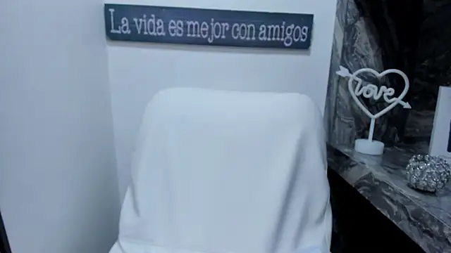 foxy daphne online show from 8, 11, 2025