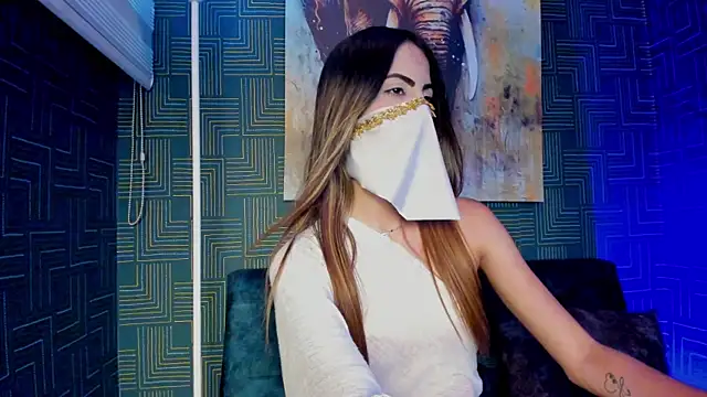 Snapshot of Sharktitiare_ chatting on 7, 11, 2025 Sharktitiare online show from 7, 11, 2025