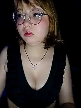 Snapshot of Michi_sauria1 chatting on 24, 11, 2025 Michi sauria1 online show from 24, 11, 2025