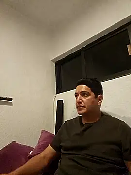 Snapshot of yayo_33 chatting on 11, 4, 2026 yayo 33 online show from 11, 4, 2026