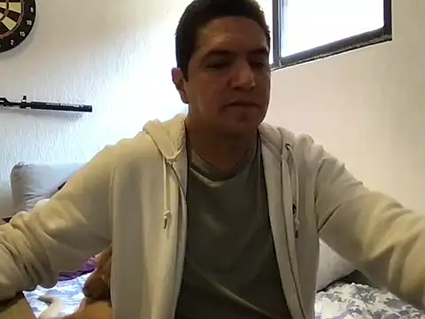 Snapshot of yayo_33 chatting on 13, 4, 2026 yayo 33 online show from 13, 4, 2026