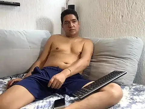 Snapshot of yayo_33 chatting on 15, 4, 2026 yayo 33 online show from 15, 4, 2026