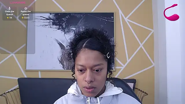 Snapshot of Agatha_Amaya chatting on 13, 11, 2025 Agatha Amaya online show from 13, 11, 2025