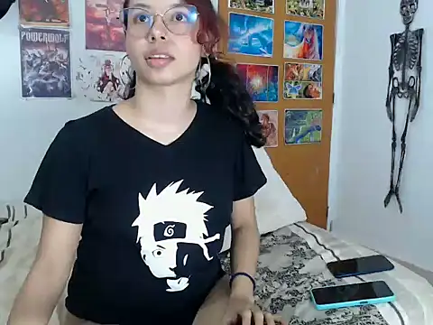 Snapshot of kiaralenon chatting on 8, 11, 2025 kiaralenon online show from 8, 11, 2025