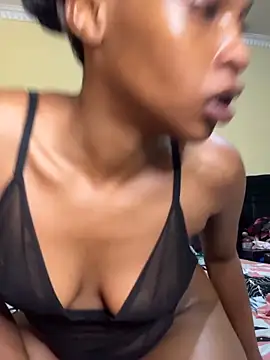 NiaLong21  online show from 25, 2, 2026