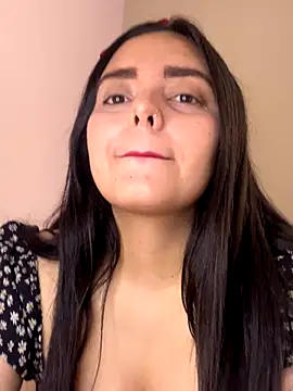 candicewest  online show from 15, 11, 2025