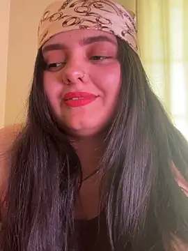 Snapshot of candicewest_ chatting on 26, 5, 2026 candicewest online show from 26, 5, 2026