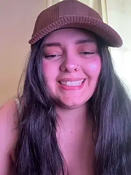 Snapshot of candicewest_ chatting on 15, 5, 2026 candicewest online show from 15, 5, 2026