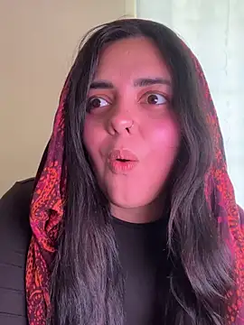 candicewest  online show from 20, 4, 2026