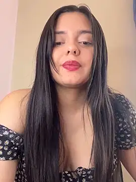 candicewest  online show from 8, 11, 2025