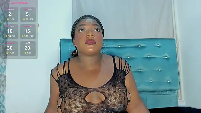 Tamaramilleer online show from 27, 11, 2025