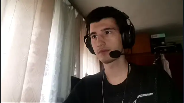 JamesLagerfeld online show from 6, 11, 2025