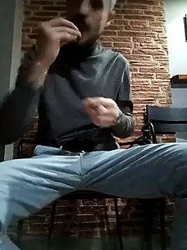 Snapshot of ricardo34mlg chatting on 7, 11, 2025 ricardo34mlg online show from 7, 11, 2025