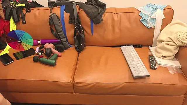 JadeStarUK online show from 19, 1, 2026