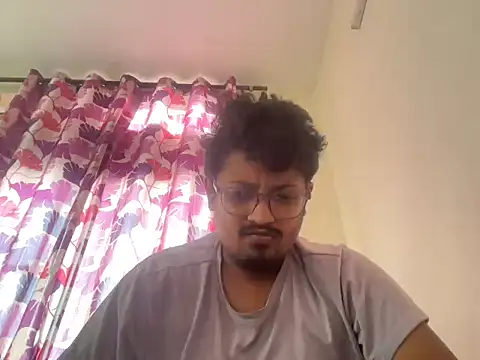 Snapshot of Your_yash2 chatting on 7, 6, 2026 Your yash2 online show from 7, 6, 2026