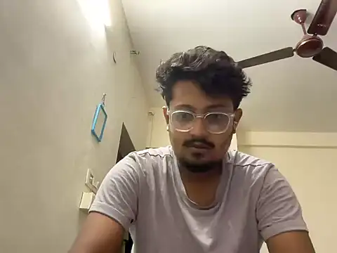 Snapshot of Your_yash2 chatting on 4, 7, 2026 Your yash2 online show from 4, 7, 2026