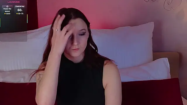 Ellllie online show from 6, 11, 2025