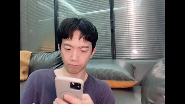 CouplingCry online show from 4, 12, 2025